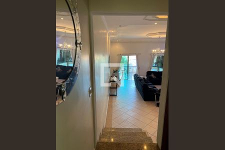 Casa à venda com 240m², 3 quartos e 4 vagasSala