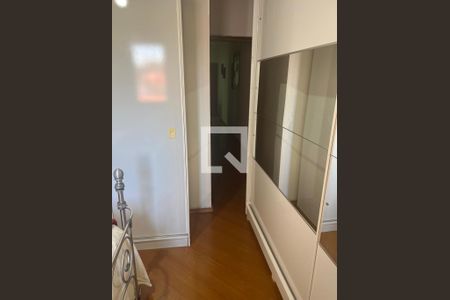 Casa à venda com 240m², 3 quartos e 4 vagasQuarto