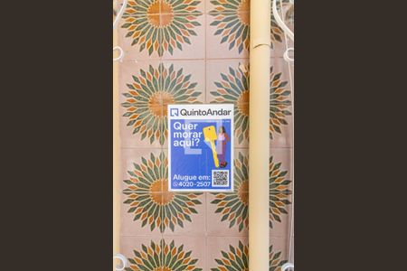 Casa à venda com 300m², 5 quartos e 6 vagas Casa à venda com 300m², 5 quartos e 6 vagasPlaca de Anuncio