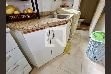 Apartamento à venda com 110m², 3 quartos e sem vaga Apartamento à venda com 110m², 3 quartos e sem vagaÁrea serviço