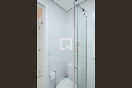 Apartamento à venda com 55m², 2 quartos e 1 vaga Apartamento à venda com 55m², 2 quartos e 1 vagaBanheiro