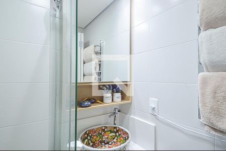 Apartamento à venda com 55m², 2 quartos e 1 vaga Apartamento à venda com 55m², 2 quartos e 1 vagaBanheiro