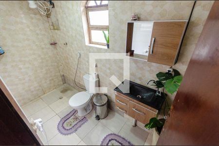 Casa para alugar com 100m², 3 quartos e 6 vagasBanheiro da Suíte