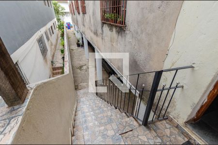 Casa para alugar com 100m², 3 quartos e 6 vagasEscada