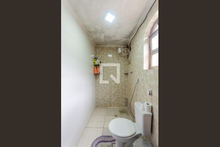 Casa para alugar com 100m², 3 quartos e 6 vagasBanheiro da Suíte