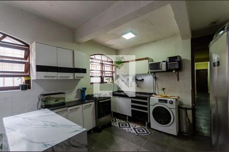 Casa para alugar com 100m², 3 quartos e 6 vagasCozinha