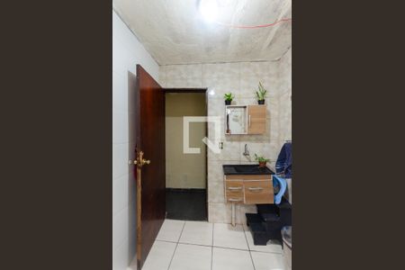 Casa para alugar com 100m², 3 quartos e 6 vagasBanheiro