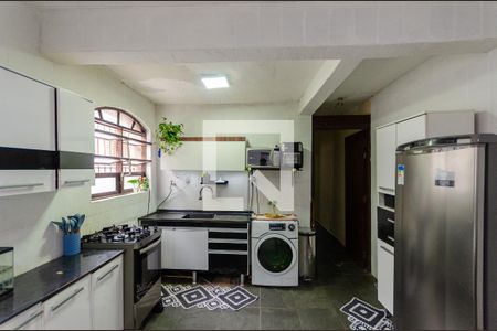 Casa para alugar com 100m², 3 quartos e 6 vagasCozinha