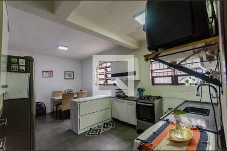 Casa para alugar com 100m², 3 quartos e 6 vagasCozinha