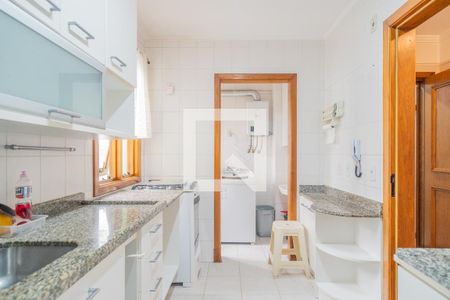 Apartamento para alugar com 95m², 2 quartos e 1 vaga Apartamento para alugar com 95m², 2 quartos e 1 vagaCozinha e Área de Serviço