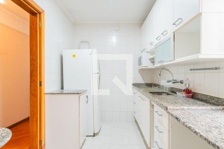 Apartamento para alugar com 95m², 2 quartos e 1 vaga Apartamento para alugar com 95m², 2 quartos e 1 vagaCozinha e Área de Serviço