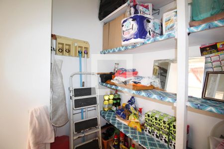 Apartamento à venda com 70m², 2 quartos e 1 vaga Apartamento à venda com 70m², 2 quartos e 1 vagaQuarto de Serviço