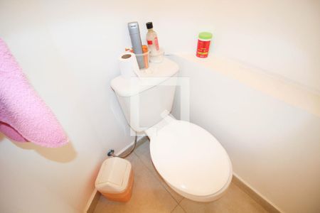 Apartamento à venda com 70m², 2 quartos e 1 vaga Apartamento à venda com 70m², 2 quartos e 1 vagaBanheiro de serviço