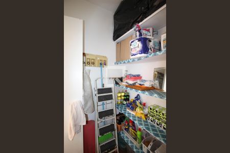 Apartamento à venda com 70m², 2 quartos e 1 vaga Apartamento à venda com 70m², 2 quartos e 1 vagaQuarto de Serviço