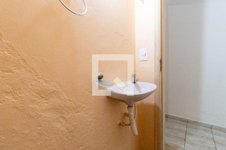 Casa para alugar com 65m², 2 quartos e 2 vagasLavabo