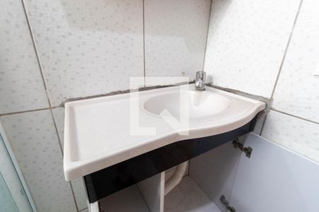 Casa para alugar com 65m², 2 quartos e 2 vagasBanheiro