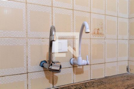 Casa para alugar com 65m², 2 quartos e 2 vagasCozinha - Torneira