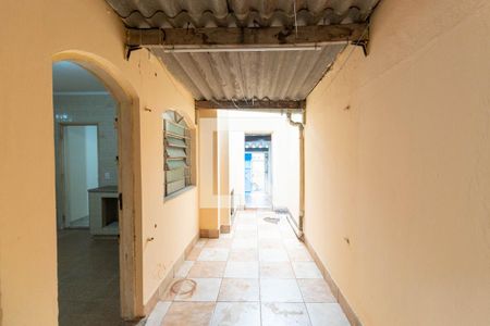 Casa para alugar com 65m², 2 quartos e 2 vagasCorredor