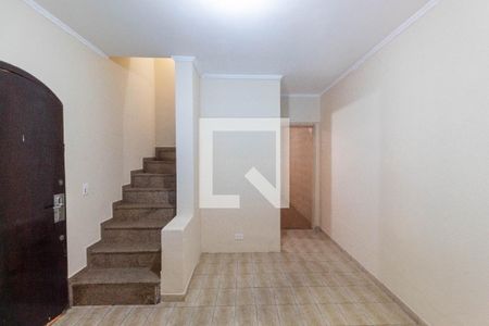 Sala de casa à venda com 2 quartos, 65m² em Jardim Eliane, São Paulo