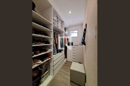 Apartamento à venda com 110m², 3 quartos e 2 vagas Apartamento à venda com 110m², 3 quartos e 2 vagasCloset