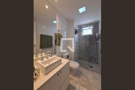 Apartamento à venda com 110m², 3 quartos e 2 vagas Apartamento à venda com 110m², 3 quartos e 2 vagasBanheiro