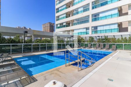 Studio à venda com 43m², 1 quarto e 1 vaga Studio à venda com 43m², 1 quarto e 1 vagaÁrea comum - Piscina