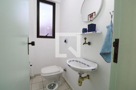 Apartamento para alugar com 142m², 3 quartos e 2 vagas Apartamento para alugar com 142m², 3 quartos e 2 vagasLavabo