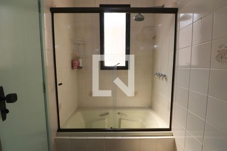 Apartamento para alugar com 142m², 3 quartos e 2 vagas Apartamento para alugar com 142m², 3 quartos e 2 vagasBanheiro Suíte 3