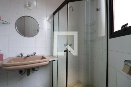Apartamento para alugar com 142m², 3 quartos e 2 vagas Apartamento para alugar com 142m², 3 quartos e 2 vagasBanheiro Suíte 2