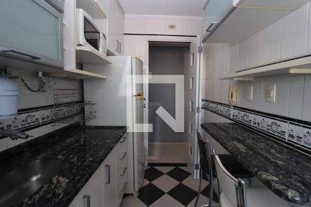 Apartamento para alugar com 58m², 2 quartos e 2 vagasCozinha