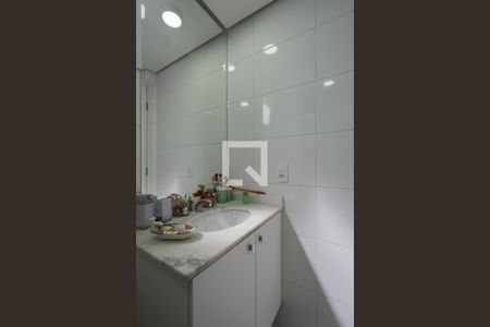 Apartamento à venda com 82m², 3 quartos e 2 vagasBanheiro da suíte