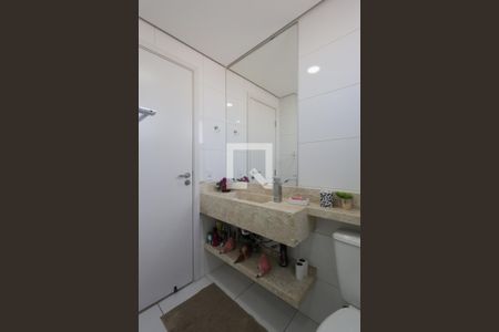Apartamento à venda com 82m², 3 quartos e 2 vagasBanheiro social