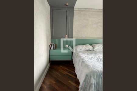 Apartamento à venda com 288m², 4 quartos e 3 vagas Apartamento à venda com 288m², 4 quartos e 3 vagasQuarto