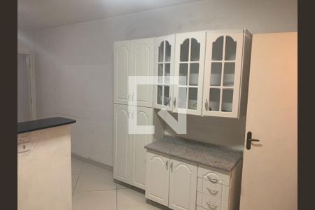 Casa à venda com 120m², 3 quartos e 2 vagas Casa à venda com 120m², 3 quartos e 2 vagasBanheiro