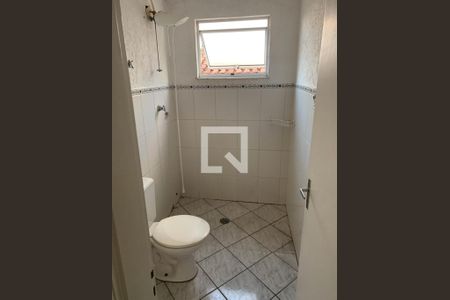 Casa à venda com 120m², 3 quartos e 2 vagas Casa à venda com 120m², 3 quartos e 2 vagasBanheiro