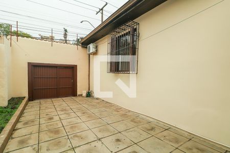 Casa à venda com 90m², 2 quartos e 3 vagas Casa à venda com 90m², 2 quartos e 3 vagasGaragem