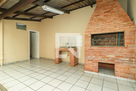 Casa à venda com 90m², 2 quartos e 3 vagas Casa à venda com 90m², 2 quartos e 3 vagasChurrasqueira