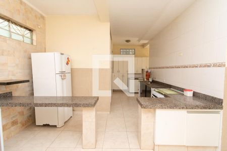 Casa à venda com 400m², 4 quartos e 4 vagasCozinha e Área de Convivência