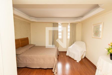 Casa à venda com 400m², 4 quartos e 4 vagasSuite Master