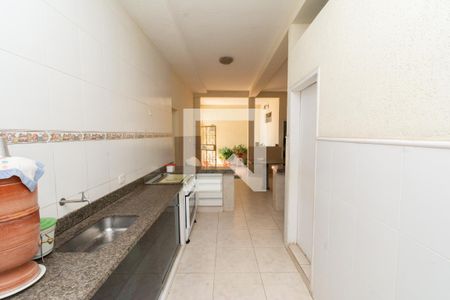 Casa à venda com 400m², 4 quartos e 4 vagasCozinha e Área de Convivência