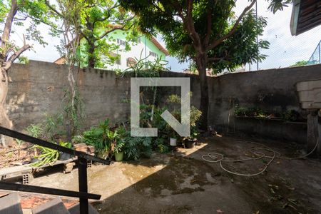 Casa à venda com 400m², 4 quartos e 4 vagasQuintal