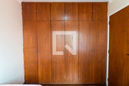 Apartamento à venda com 85m², 3 quartos e 2 vagas Apartamento à venda com 85m², 3 quartos e 2 vagasQuarto 1 - Armários