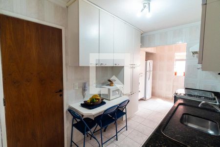 Apartamento à venda com 85m², 3 quartos e 2 vagas Apartamento à venda com 85m², 3 quartos e 2 vagasCozinha