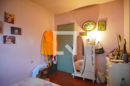 Casa à venda com 270m², 4 quartos e 4 vagas Casa à venda com 270m², 4 quartos e 4 vagasQuarto 1