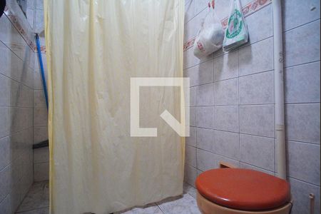 Casa à venda com 270m², 4 quartos e 4 vagas Casa à venda com 270m², 4 quartos e 4 vagasBanheiro 2