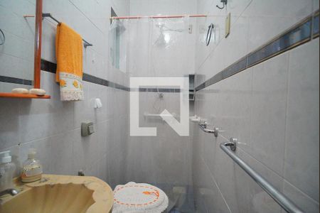 Casa à venda com 270m², 4 quartos e 4 vagas Casa à venda com 270m², 4 quartos e 4 vagasBanheiro da Suíte