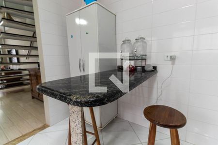 Casa à venda com 134m², 2 quartos e 2 vagas Casa à venda com 134m², 2 quartos e 2 vagasCozinha