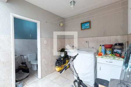 Casa à venda com 134m², 2 quartos e 2 vagas Casa à venda com 134m², 2 quartos e 2 vagasLavanderia