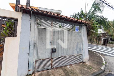 Casa à venda com 134m², 2 quartos e 2 vagas Casa à venda com 134m², 2 quartos e 2 vagasFachada