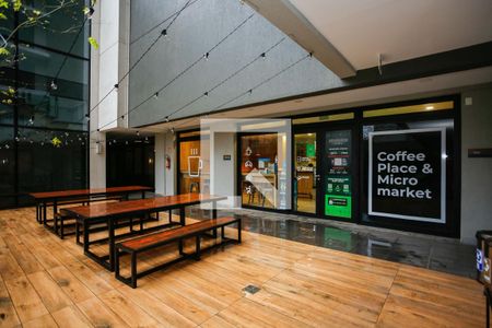 Apartamento à venda com 70m², 1 quarto e 2 vagasMercado